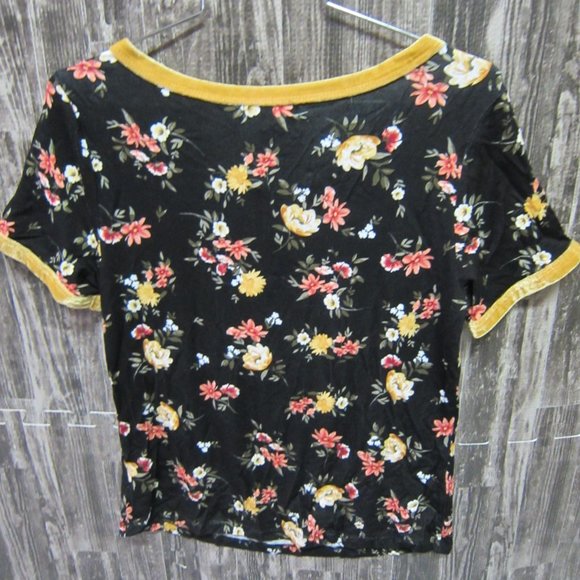 NWT Ultra Flirt Women's SS Print/Velvet Trim Top - Picture 2 of 5
